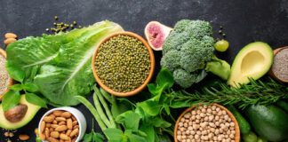 ferro na dieta vegana com vegetais, grãos e sementes